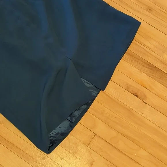 Dress - Picture 4 of 7